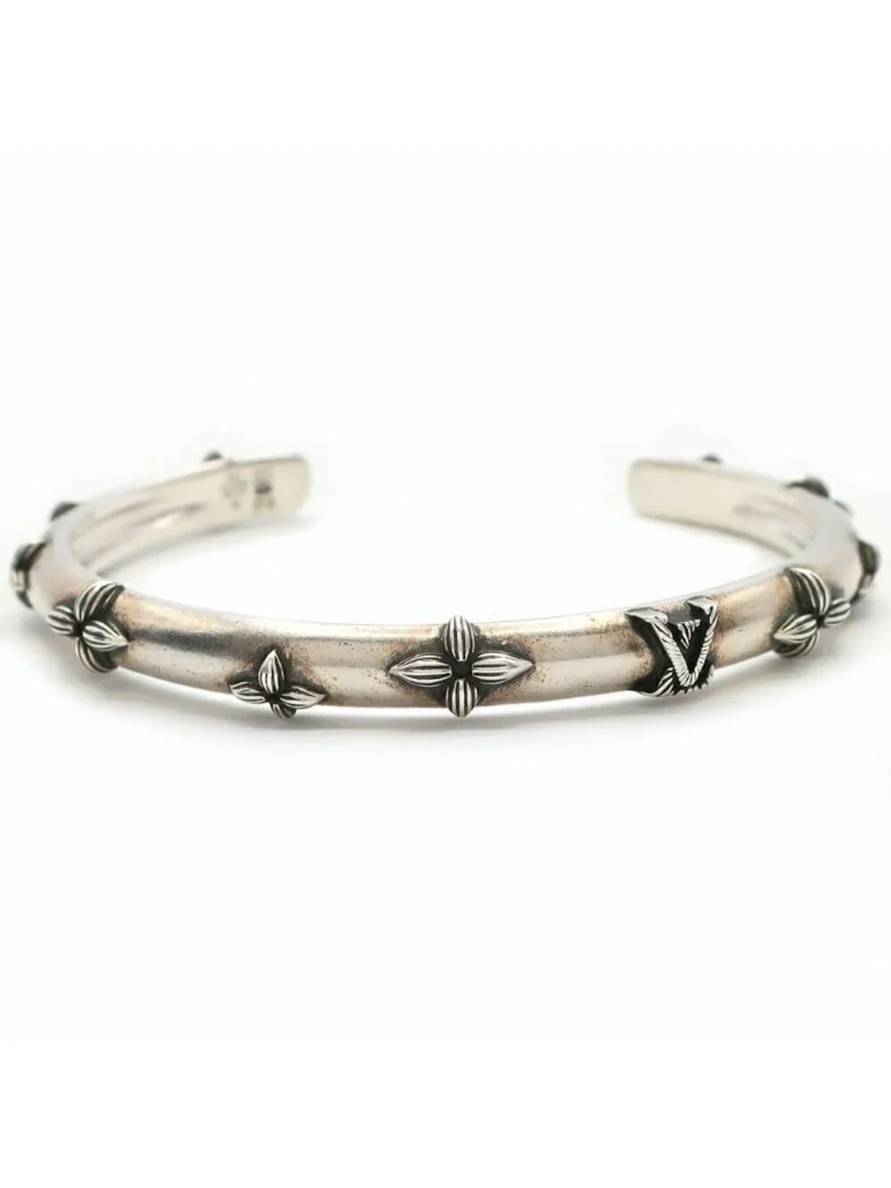 Louis Vuitton Ten Bangle Calfskin LV Whisper Silver M Accessory Bracelet